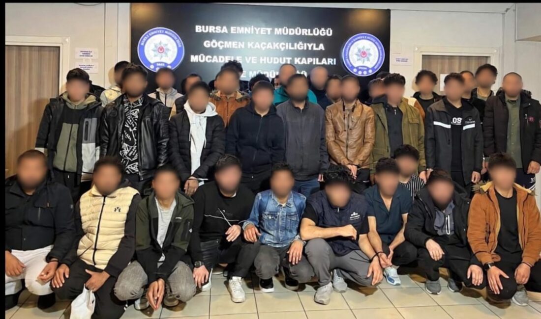 Göçmen Kaçakçılığına Yönelik Operasyonlarda 11 Şüpheli Yakalandı.