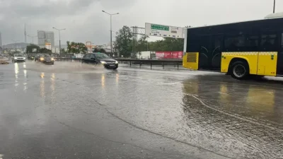 İstanbul'da sağanak etkili oluyor